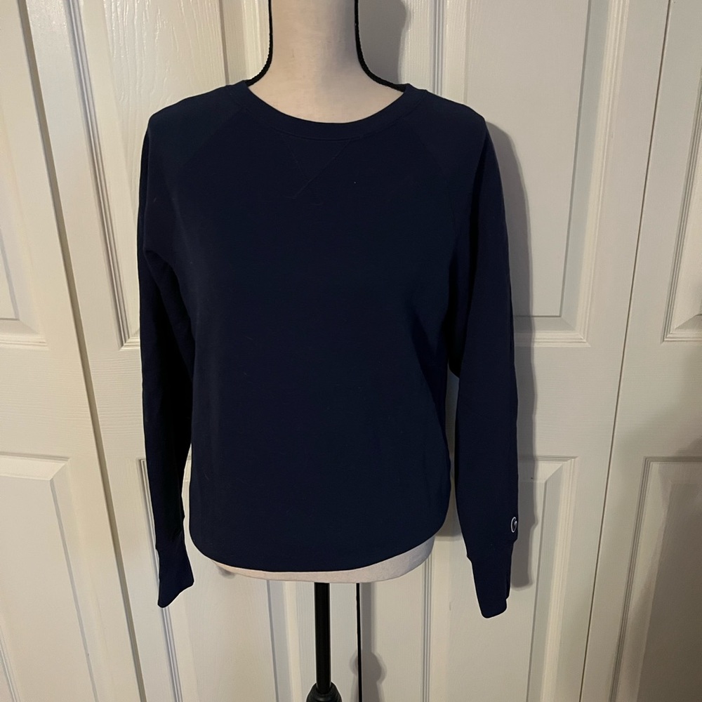 Champion Womens navy crew neck